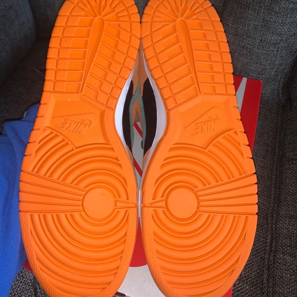 Nike Dunk Low “Ceramic” - Picture 6 of 11